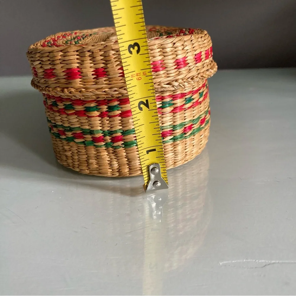 Vintage Seagrass Oval Lidded Basket With Red & Green Accents